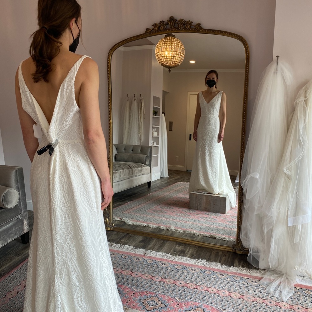 Scout "Sunset" Lace Wedding Bridal Dress - Picture 4 of 12